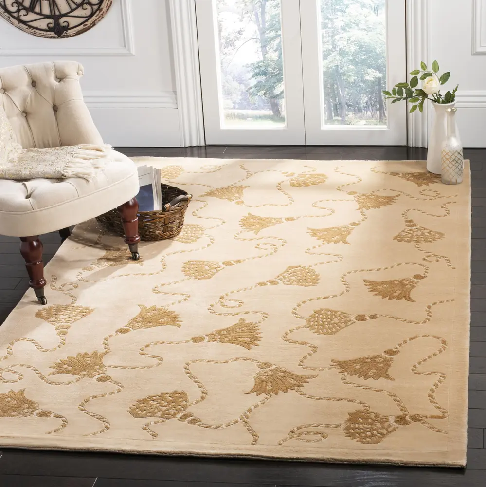 Safavieh Tibetan 4'-0