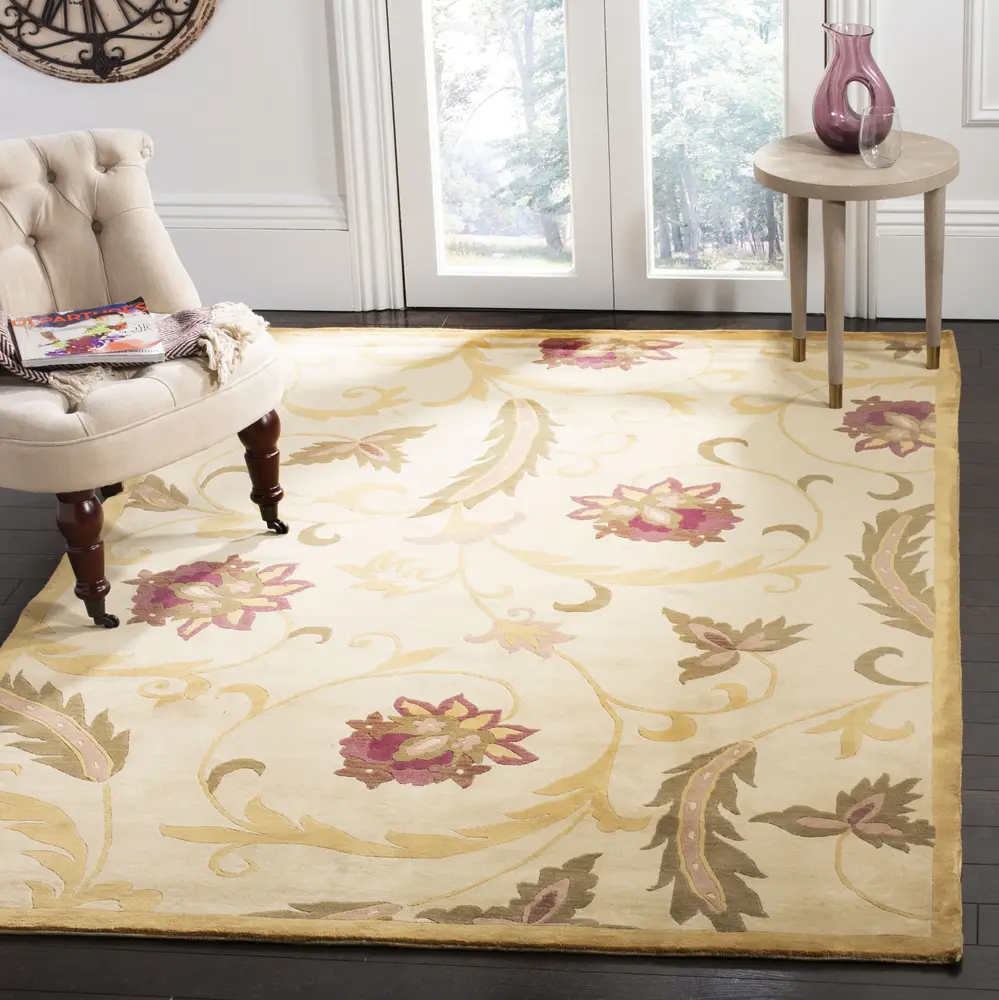 Safavieh Tibetan 5'-0