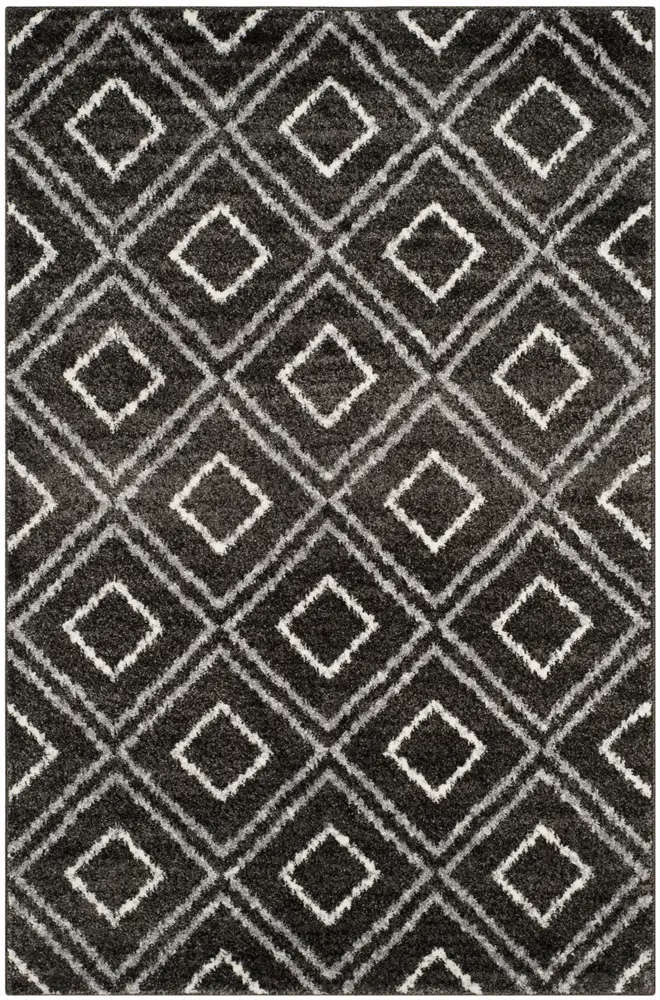 Safavieh Tunisia 4'-0