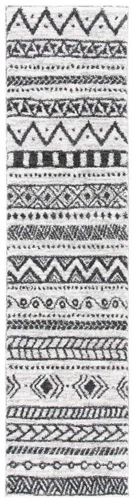 Safavieh Tunisia 2'-0