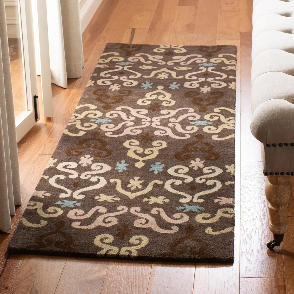 Safavieh Wyndham 2'-3