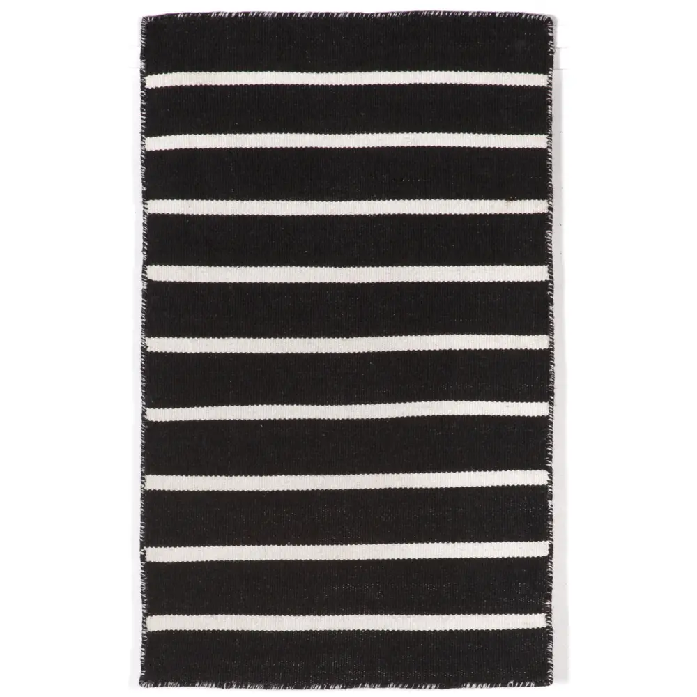 Liora Manne Sorrento Pinstripe Indoor/Outdoor Area Rug Black 2' x 3'