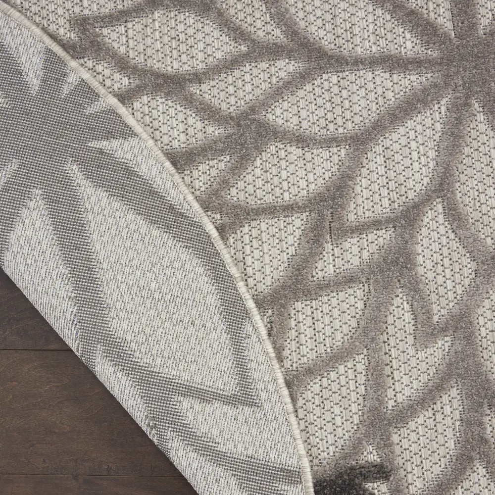 Nourison Aloha 4' x Round Silver Grey Tropical Rug