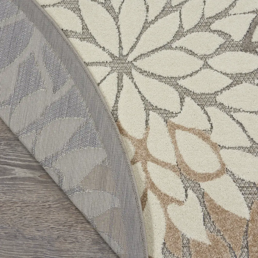 Nourison Aloha 4' x Round Natural Tropical Rug