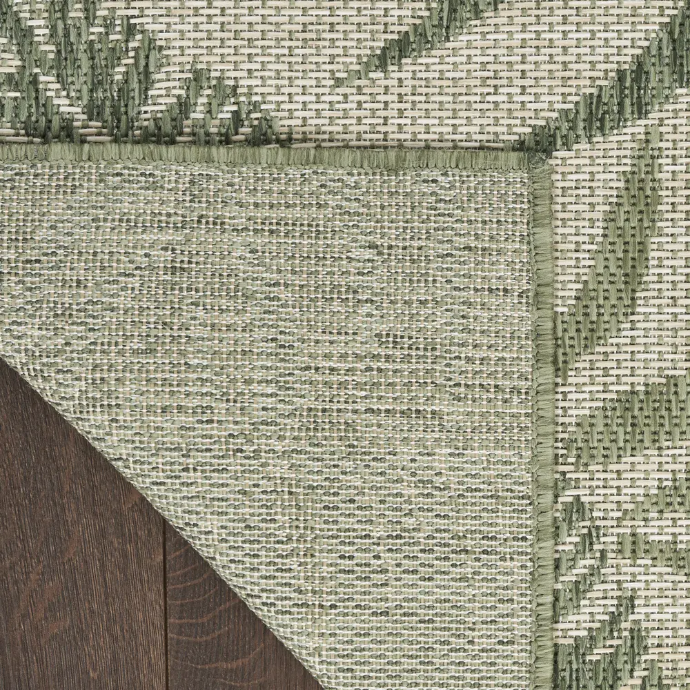 Nourison Garden Oasis 2' x 8' Ivory Green Outdoor Rug