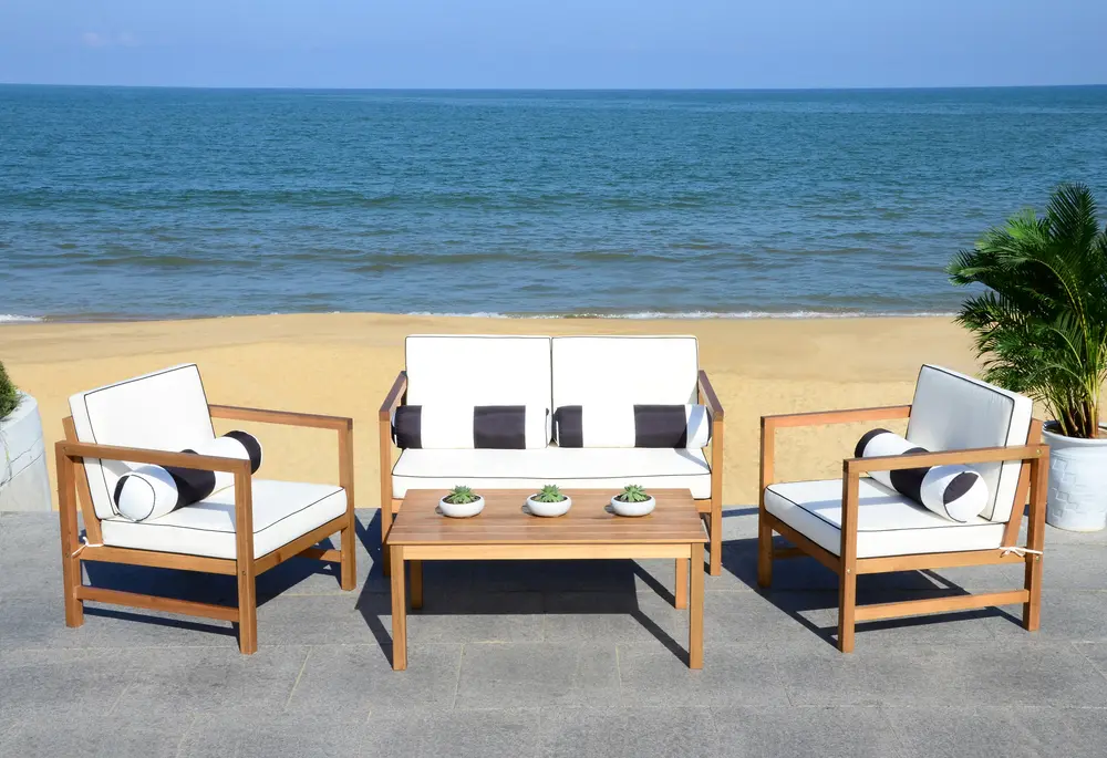 Montez 4 Pc Outdoor Set With Accent Pillows