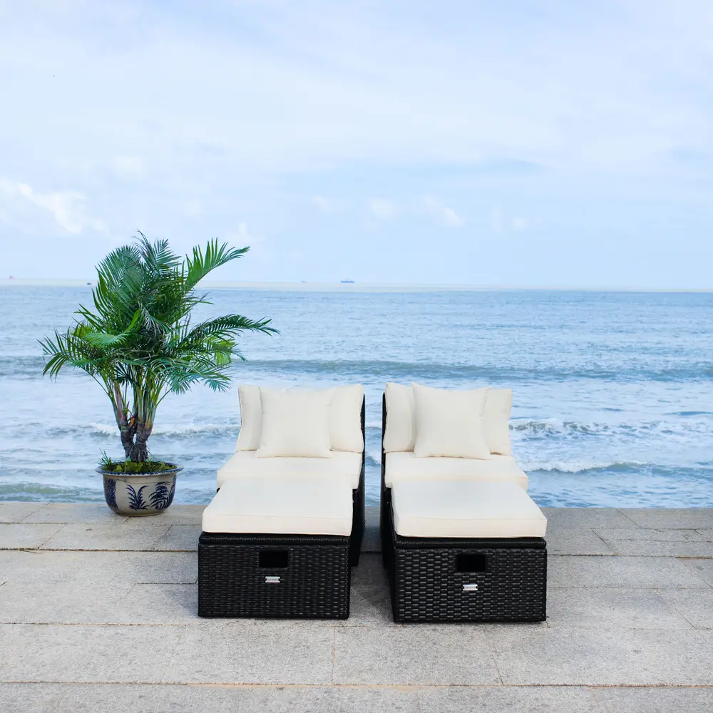 Pramla Outdoor Sette With Ottoman