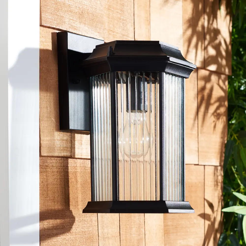 Hylan Outdoor Wall Sconce