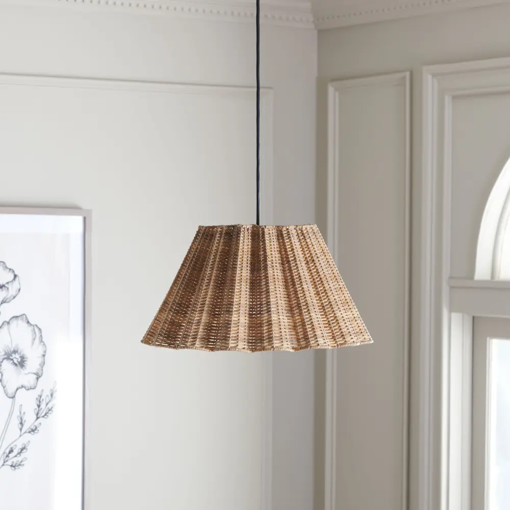 Luca, 16.5 Inch, Natural, Cane/Iron Pendant