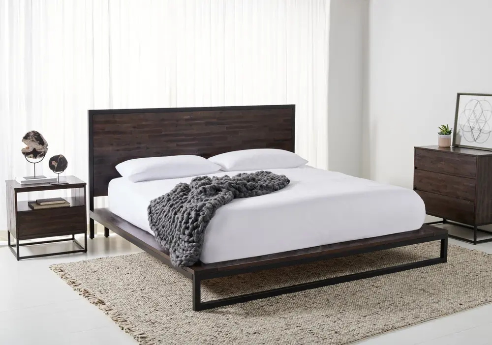Emmarose Platform Queen Bed