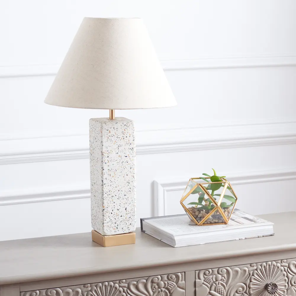 Jannise Table Lamp