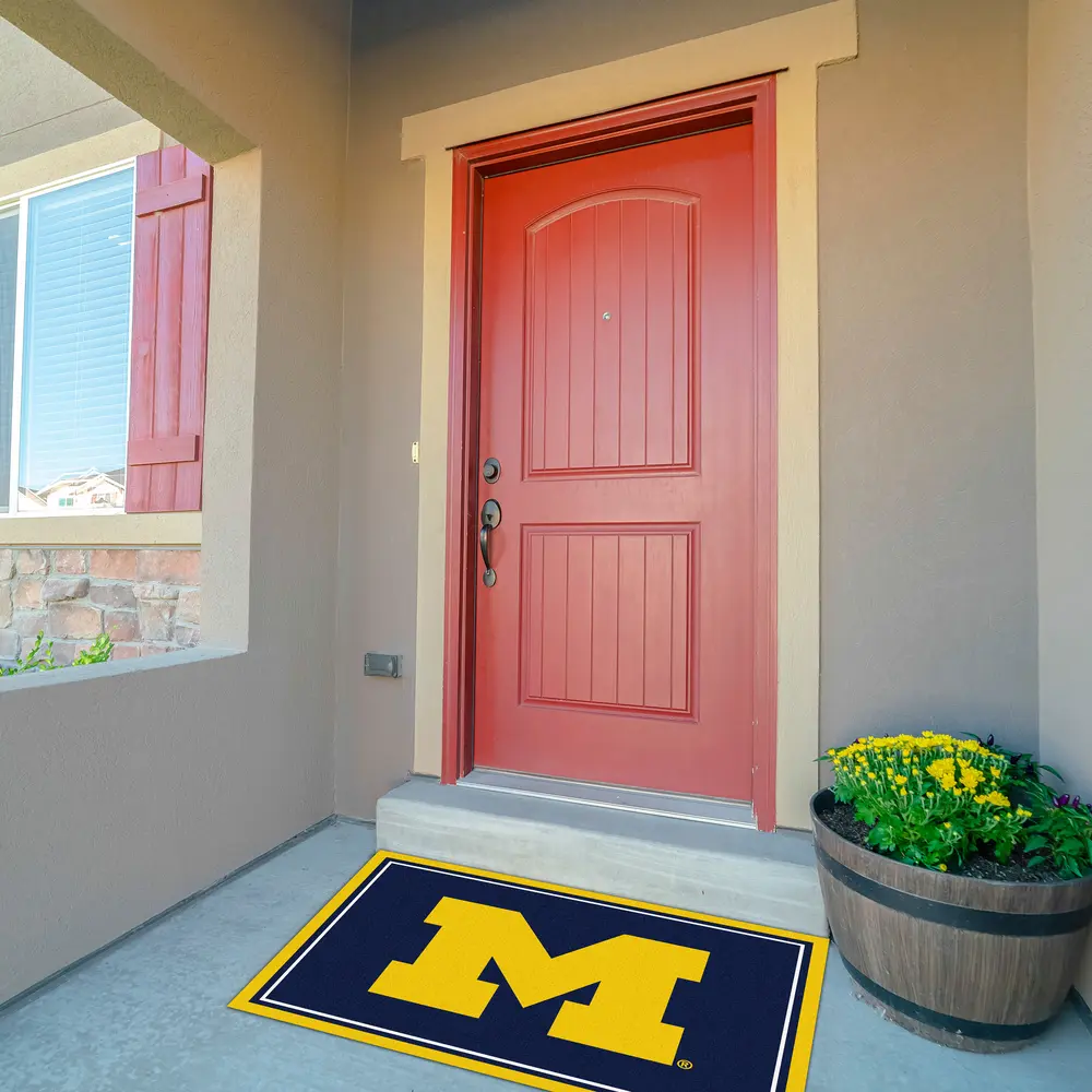 University Of Michigan 3x4  Area  Rug