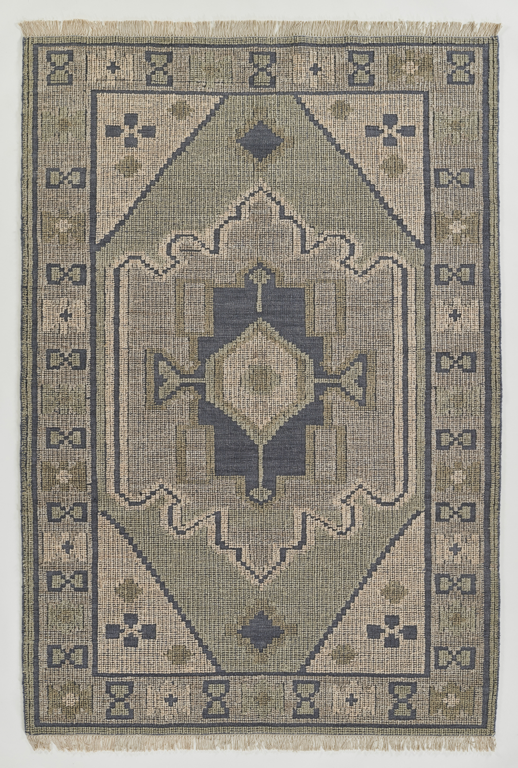 Momeni Bristol 2' X 3' Blue Traditional