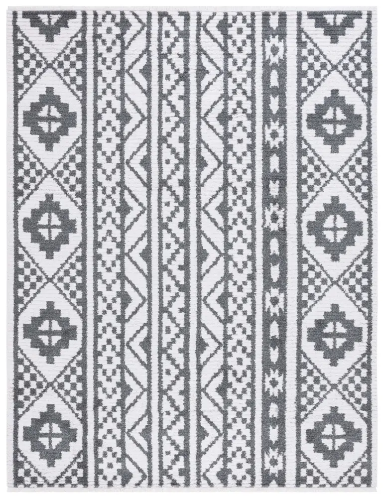 Safavieh Augustine 8'-0