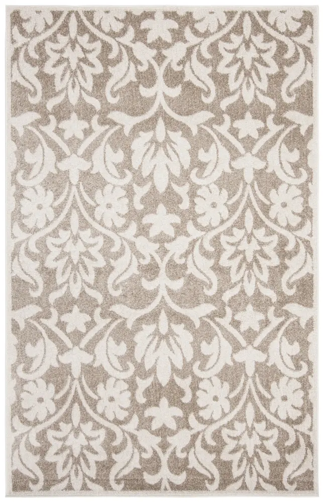 Safavieh Amherst 5'-3