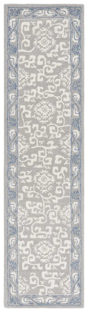 Safavieh Antiquity 2'-3